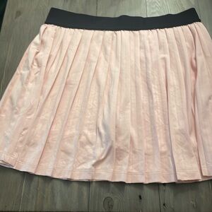 Cutest pink skirt- pleated size med